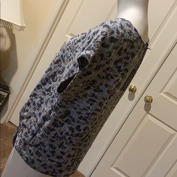 Women’s W5 large crop top - Picture 3 of 8